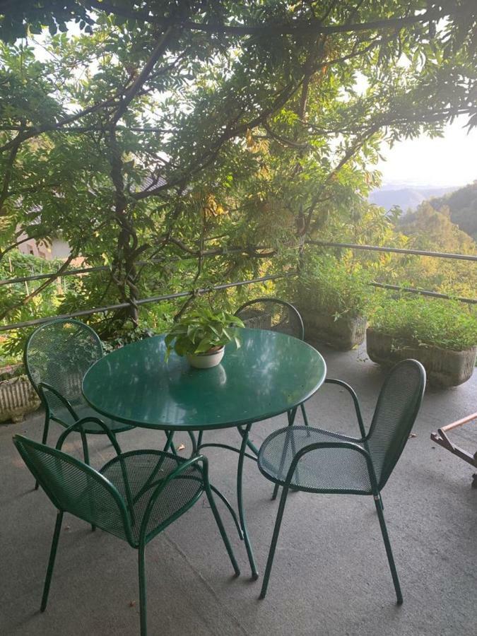 Casa Vacanze Le Violette Villa Brunate Bagian luar foto