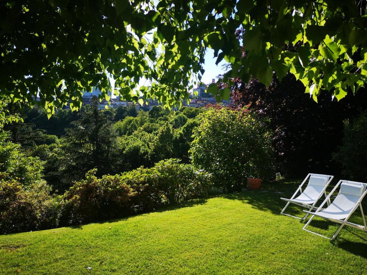 Casa Vacanze Le Violette Villa Brunate Bagian luar foto